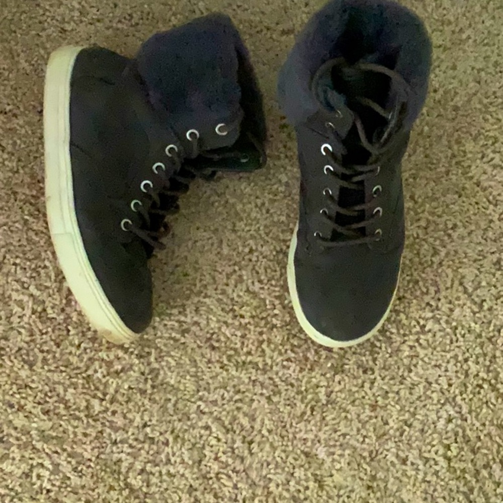 Girls shoes